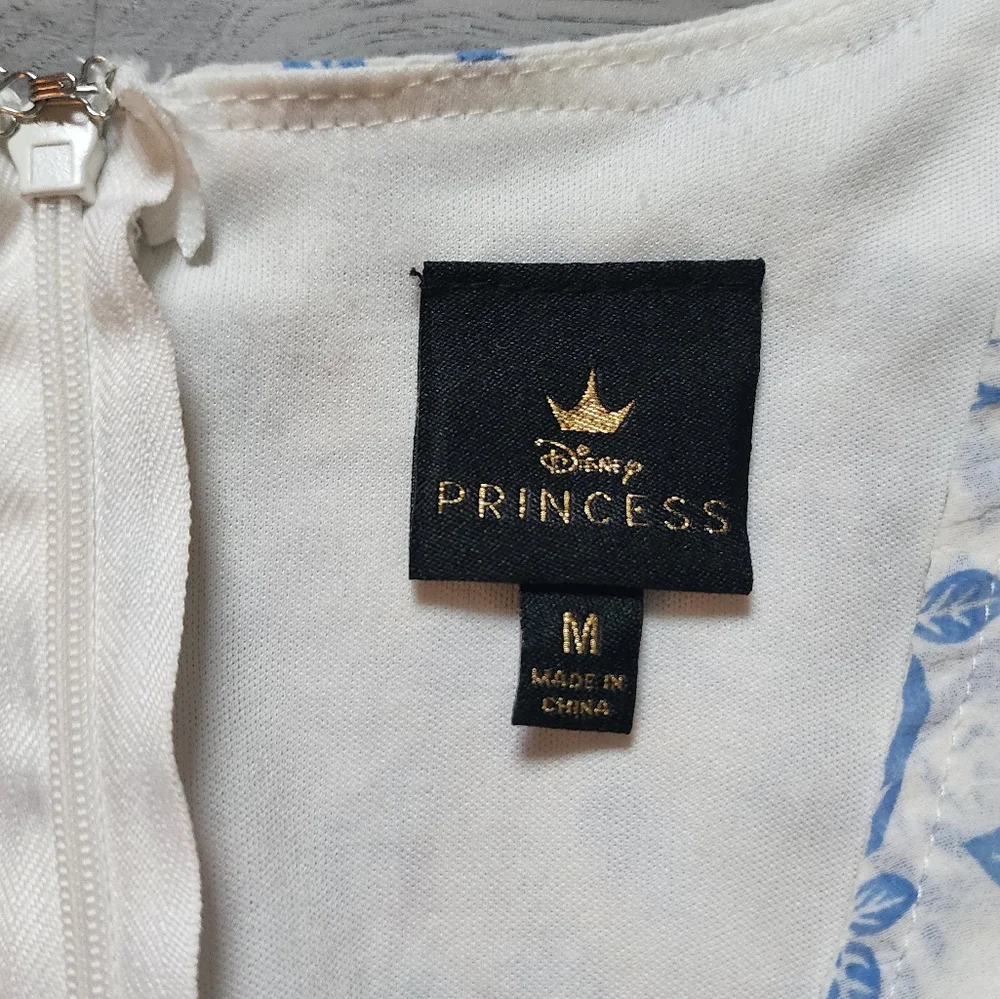 Disney Princess Junior's Cinderella Floral Long Sleeve V-Neck Romper Medium M